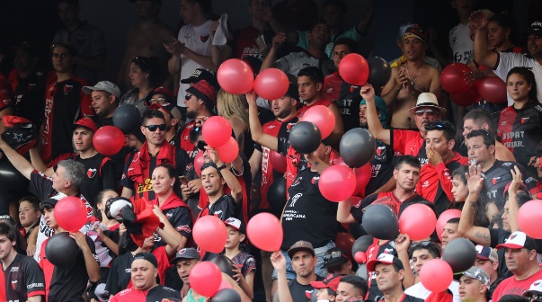 La canción Soy Sabalero fue furor en la final de la Copa Sudamericana. Foto: EFE