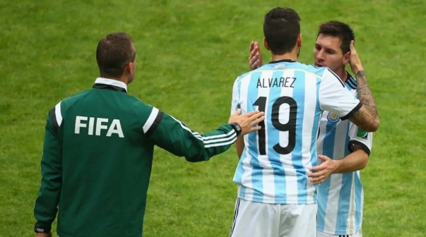 Ricky Álvarez reemplazó a Messi en el partido ante Nigeria