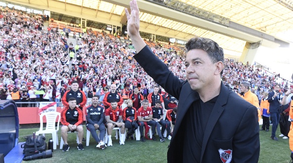 Gallardo con River.