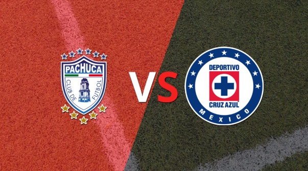 Cruz Azul vence parcialmente 1-0 a Pachuca