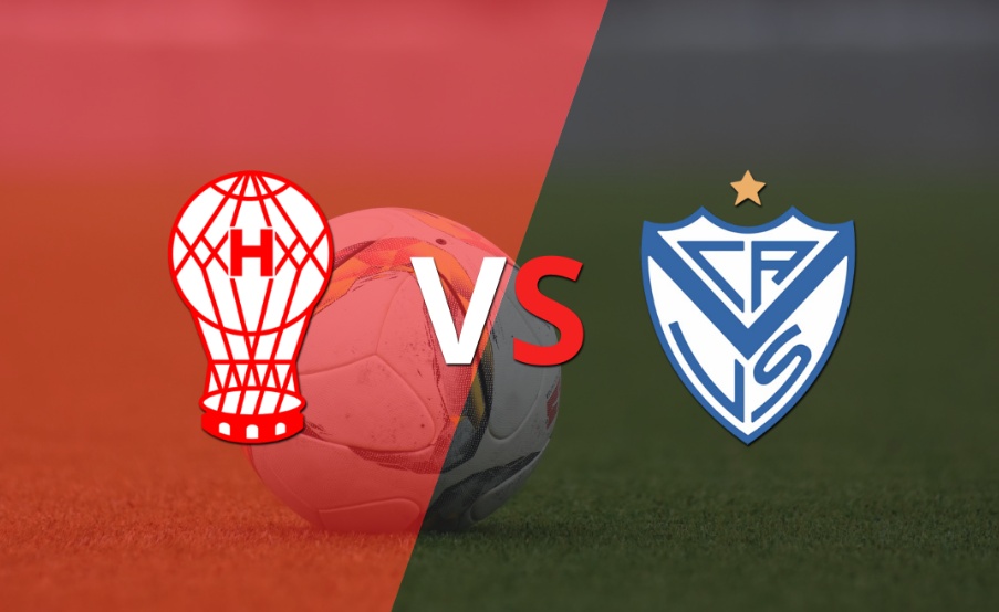 Huracán busca mantener la ventaja ante Vélez en la etapa complementaria
