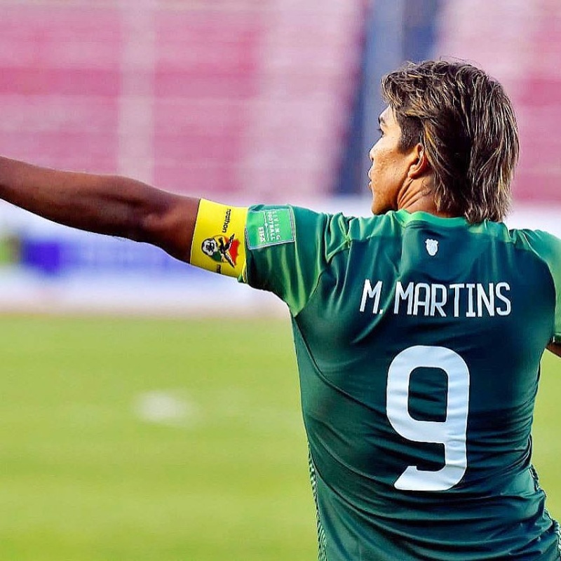Marcelo Moreno Martins, celebrando un gol con la Selección de Bolivia