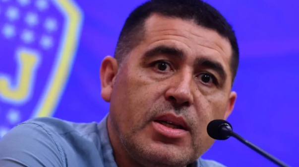 Avisó a Riquelme: 