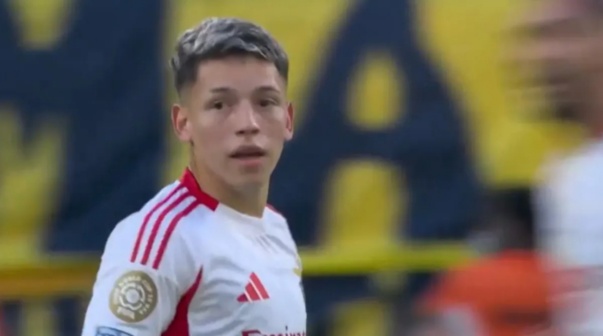 El palito de Prestianni para Vinícius y Mbappé tras la polémica: 