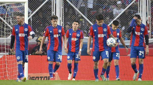 San Lorenzo de Almagro vs Club Atletico Platense. Semifinal. Torneo Apertura. Liga Profesio nal Argentina.