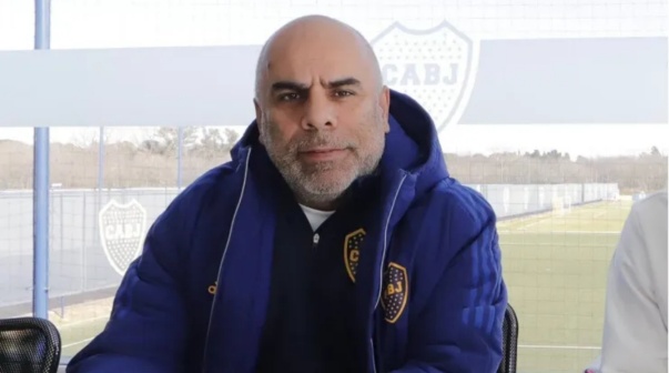 Chicho Serna pidió que un defensor sea el 9 de Boca: 