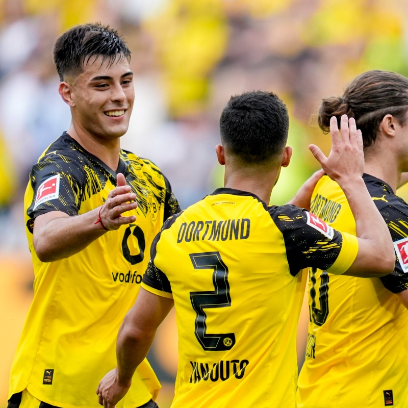 &nbsp;Anselmino hizo una asistencia y Foyth fue expulsado en Borussia Dortmund vs Villarreal