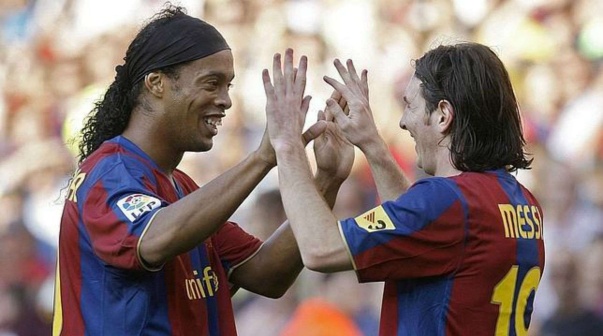 Ronaldinho le marcó la cancha a Lamine Yamal: 