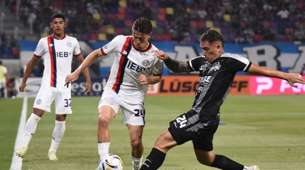 Central Córdoba se lo dio vuelta a San Lorenzo y clasificó a cuartos de final