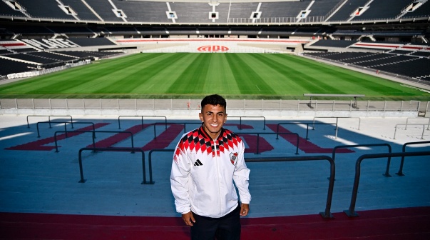 Thiago Almada nuevo fichaje de River Plate